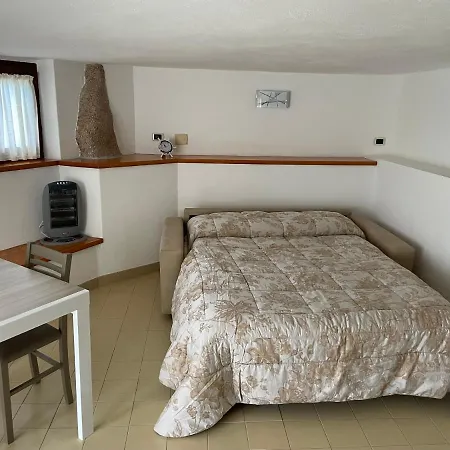 בית נופש Punta Grecale לה מדלנה